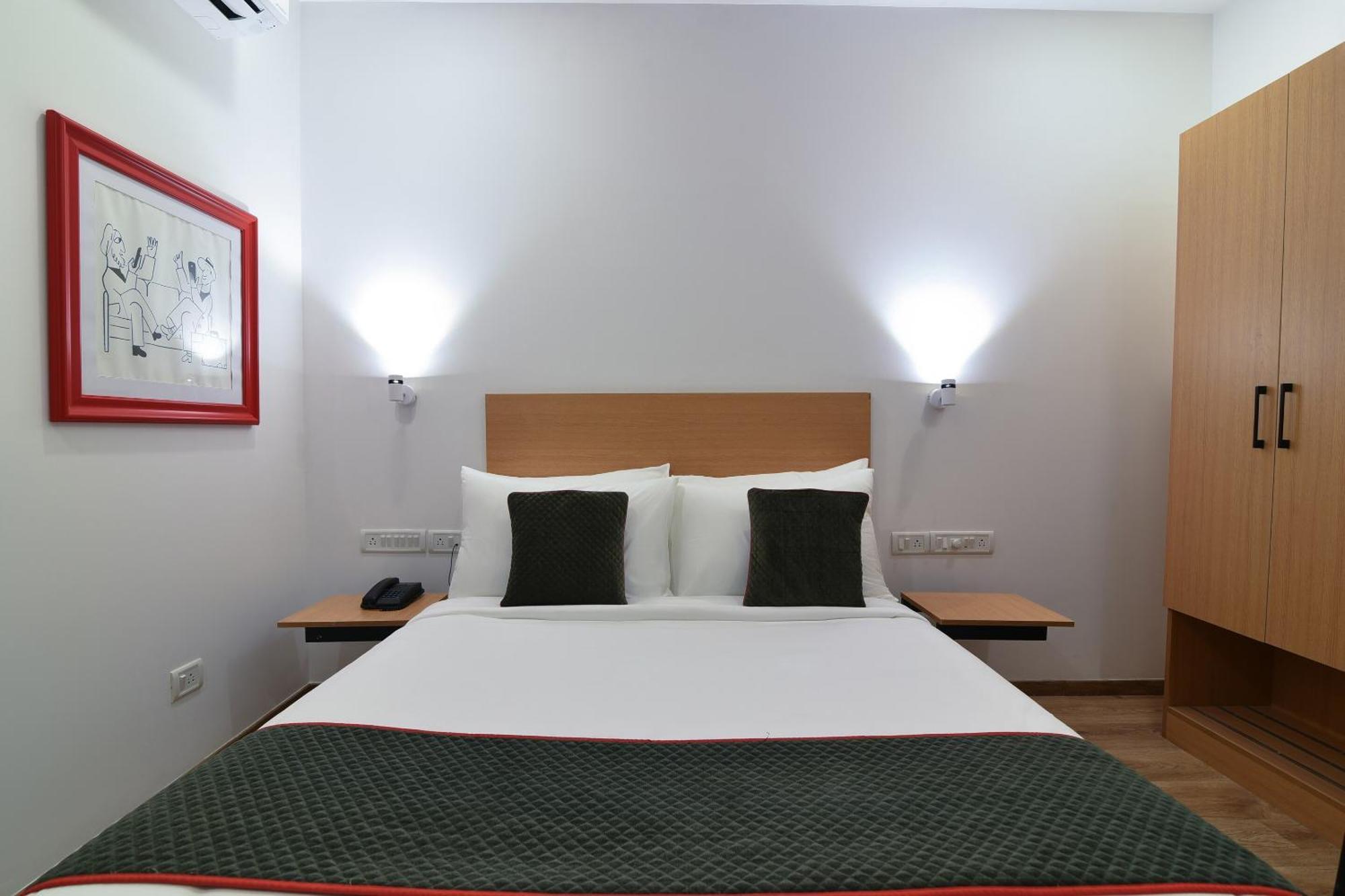 Super Townhouse Spruce Hotels Bellandur 班加罗尔 外观 照片